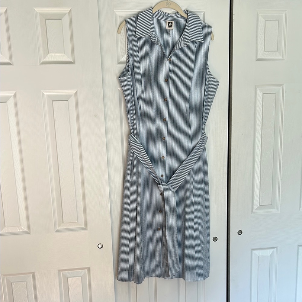 Anne Klein Blue & White Seersucker Sleeveless Midi Dress with Notched Collar